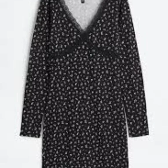 H&M Lace Trimed Ribbed Dress - Picture 2 of 5